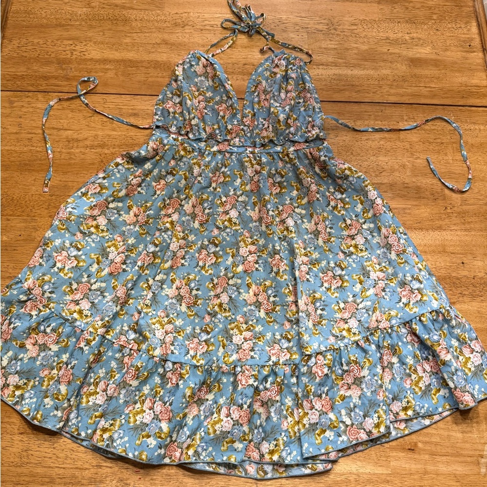 SHEIN Blue Floral Patterned Top